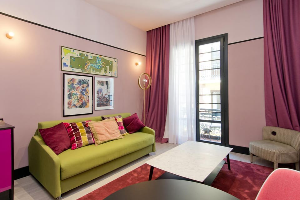 Communal lounge/ TV room, Living room
