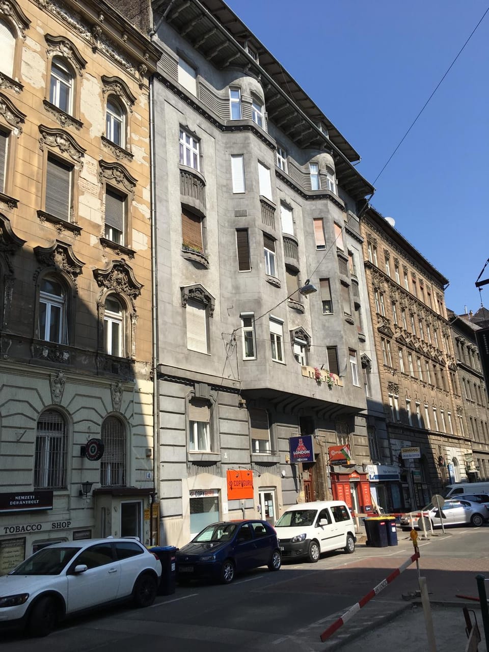 Property building, Facade/entrance, Neighbourhood