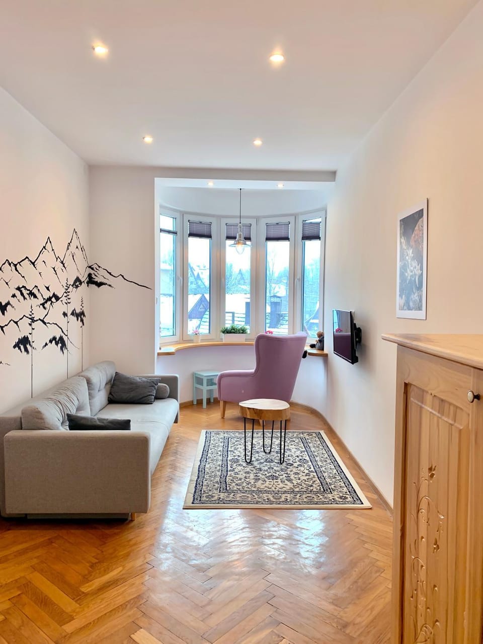 Living room, Decorative detail, Seating area