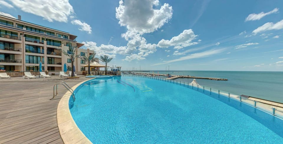 Marina City ApartHotel Apartment hotel in Dobrich Province, Bulgaria