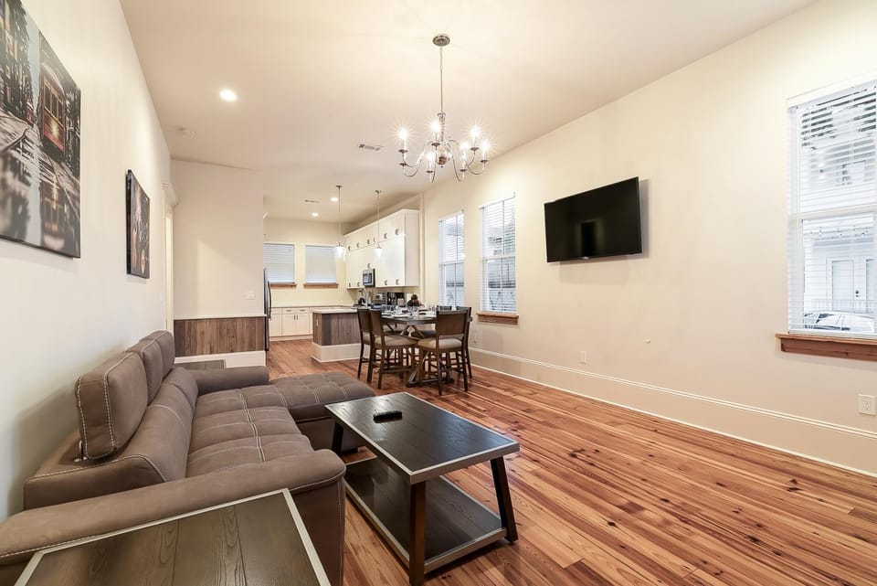 Living room, Seating area, Dining area