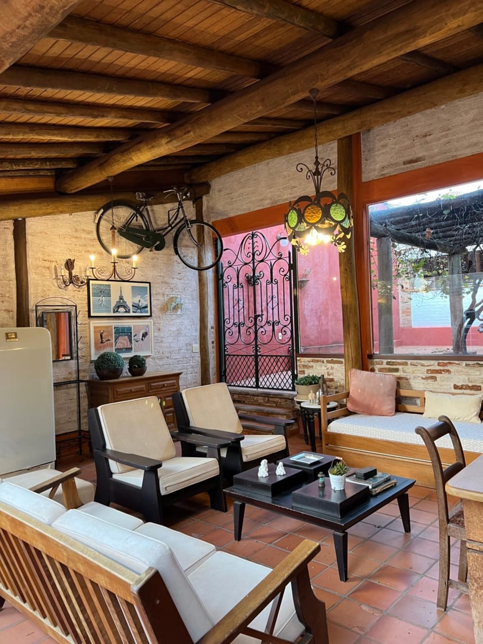 Property building, Seating area