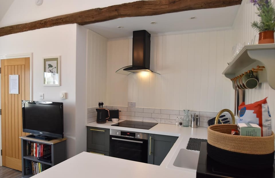 Coffee/tea facilities, Kitchen or kitchenette, toaster, kitchen, kitchen