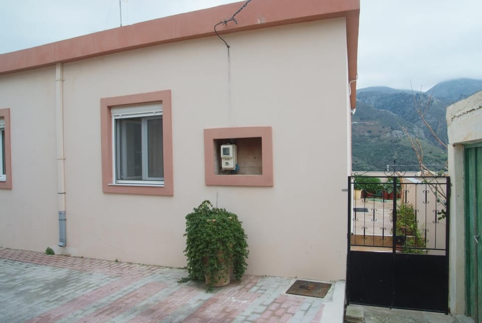 Tourloti Village House Apartment in Lasithi