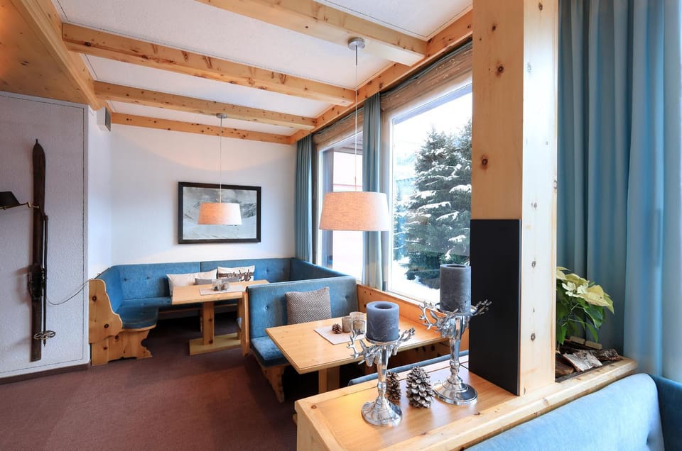 Lounge or bar