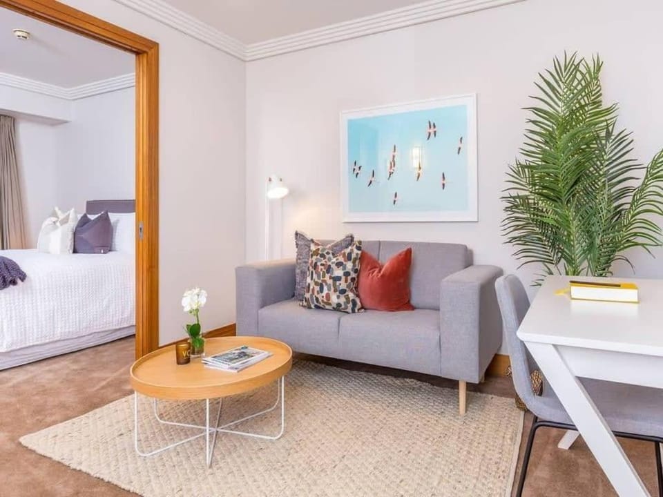 Cozy Central Apt with Pool & Gym by Zodiak Stays Apartment in Auckland
