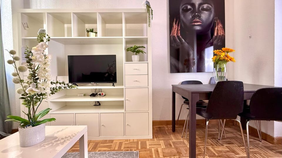 Gran Via MidStay Apartment in Centro