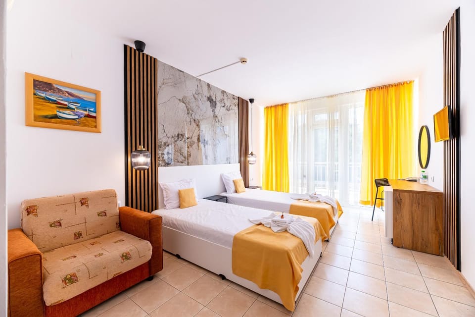 Bed, Photo of the whole room