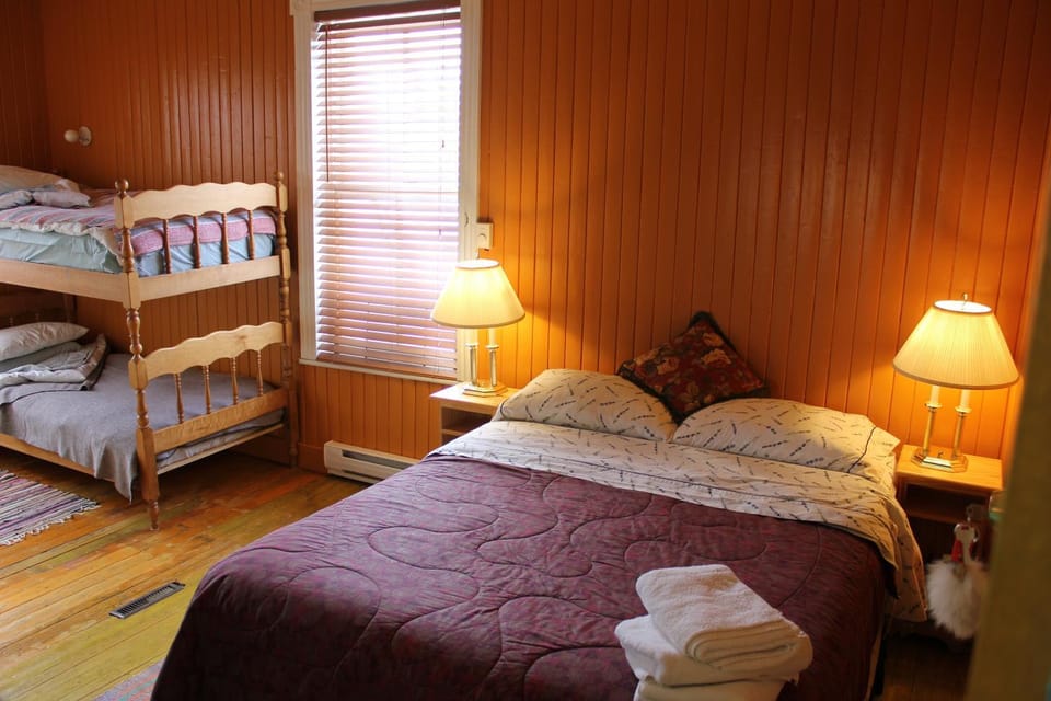 Auberge du Café chez Sam Inn in Quebec