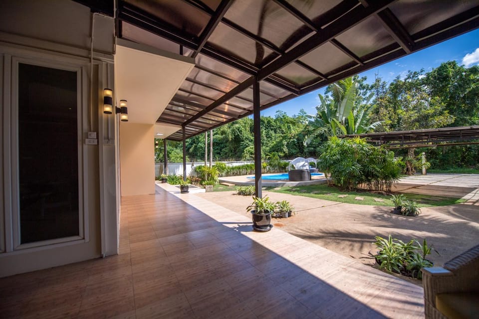 Garden view, Pool view