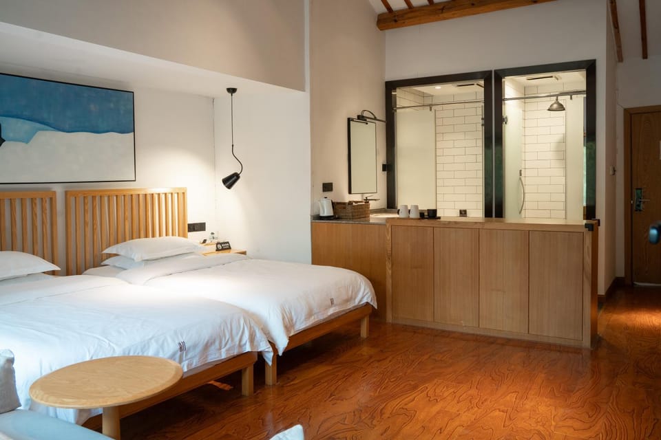 Toilet, Bathroom, Photo of the whole room, Bedroom