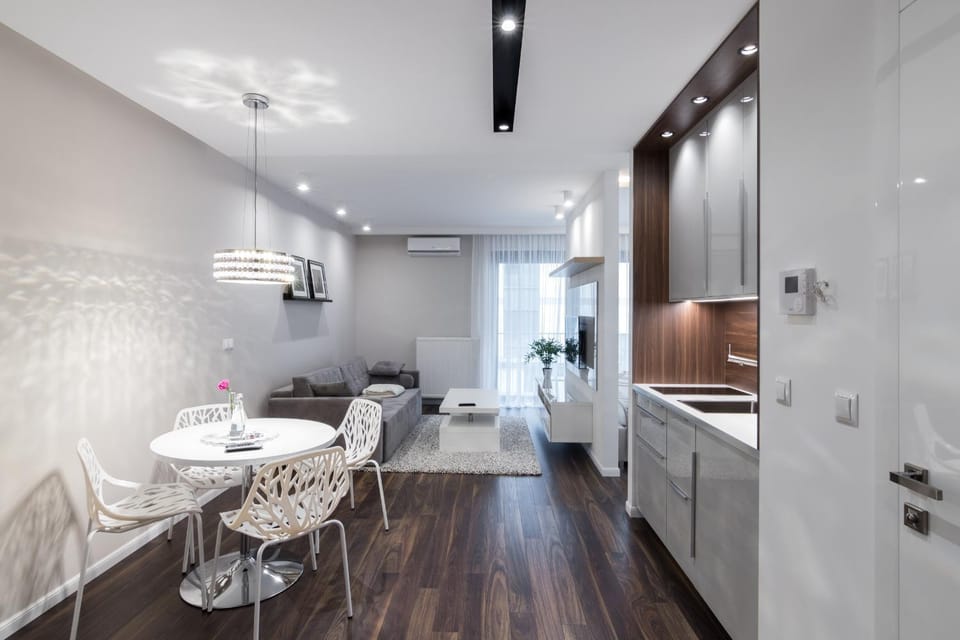Kitchen or kitchenette, Living room, Seating area, Dining area