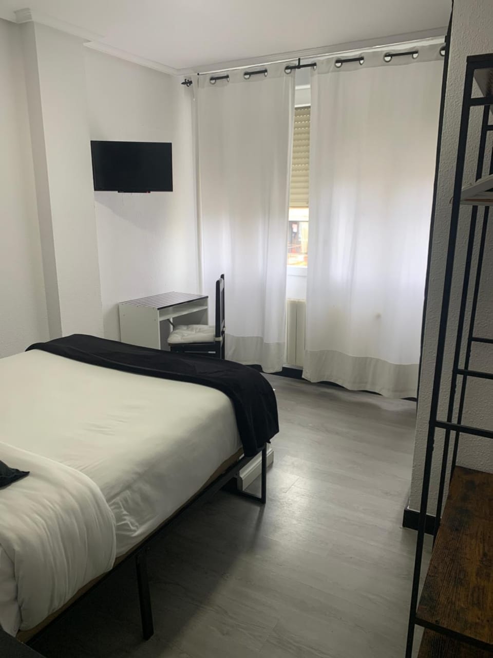 Alojamiento El Cantal Bed and Breakfast in Santoña