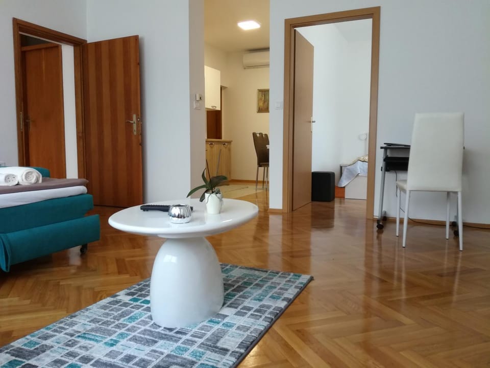 Apartmani Oletić 4* Apartment in Croatia