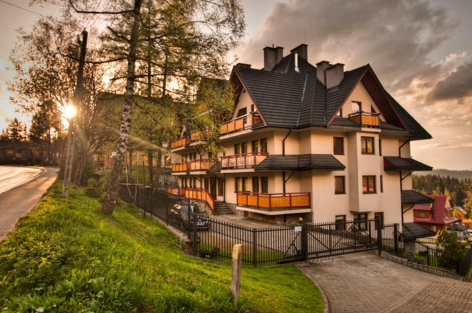 Apartament pod Nosalem - Apartamenty pod Nosalem & Spa Apartment in Zakopane