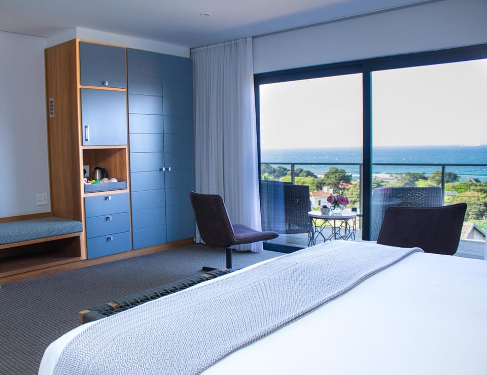 View (from property/room), Balcony/Terrace, Seating area