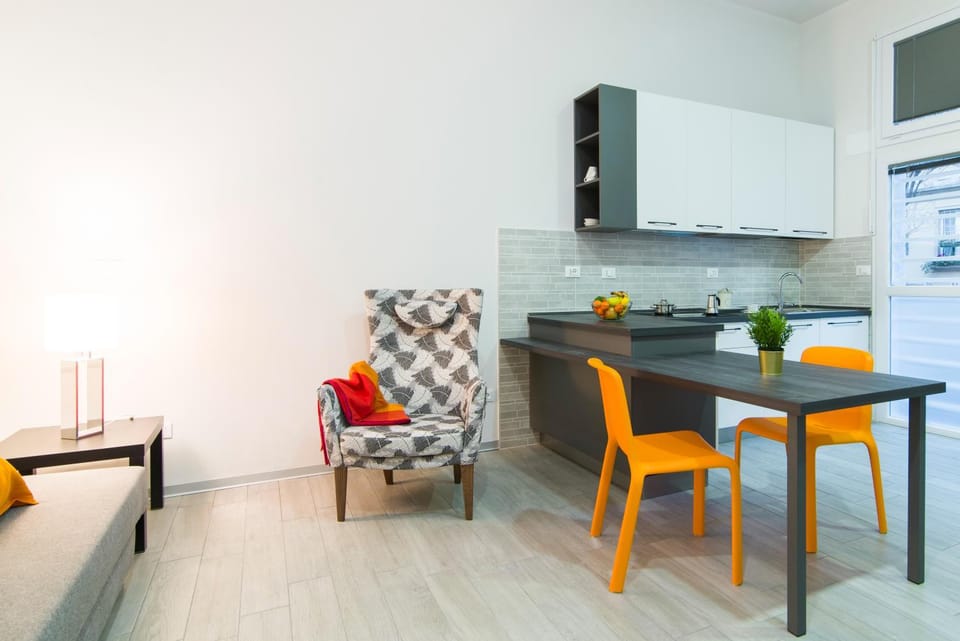 Kitchen or kitchenette, Living room, Dining area