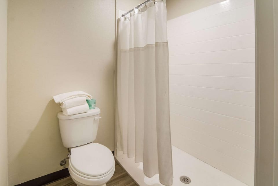 Bathroom, Photo of the whole room, On site