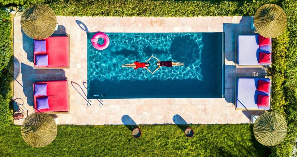 Swimming pool, Swimming pool