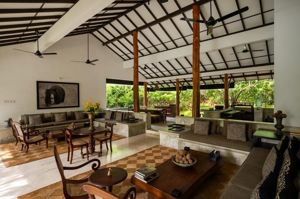 Living room, Seating area, Evening entertainment