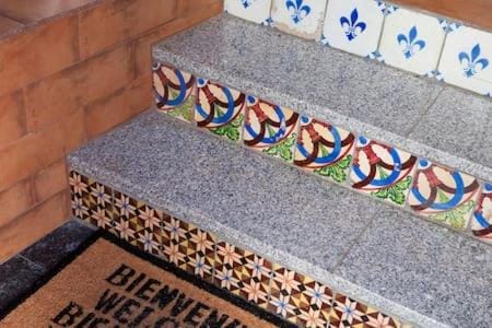 Decorative detail