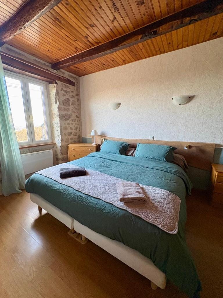Lo Soulenquo à Fonteilles sur le GR 65 Bed and Breakfast in Auvergne-Rhône-Alpes
