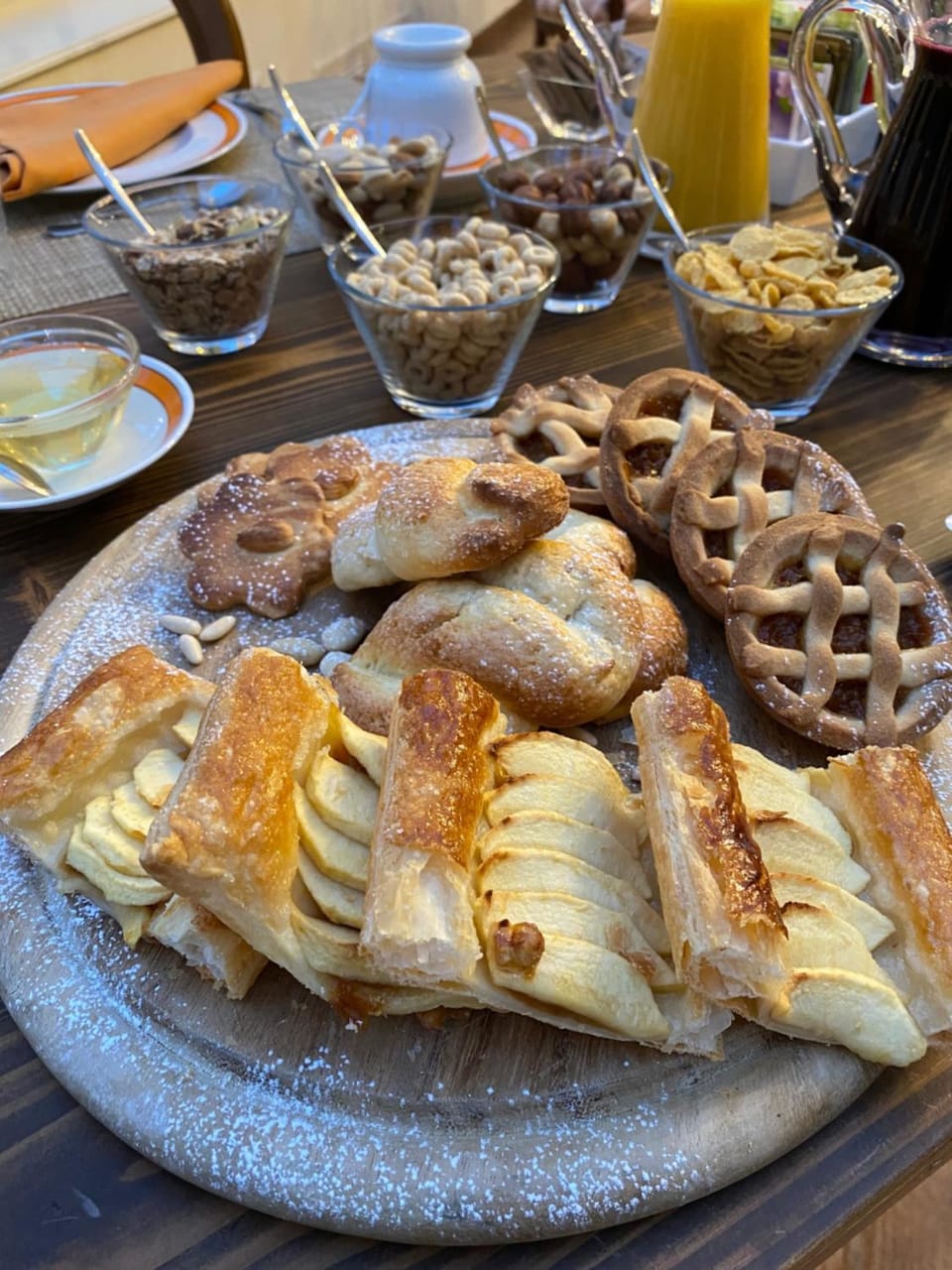 Food and drinks, Food, Breakfast, Buffet breakfast