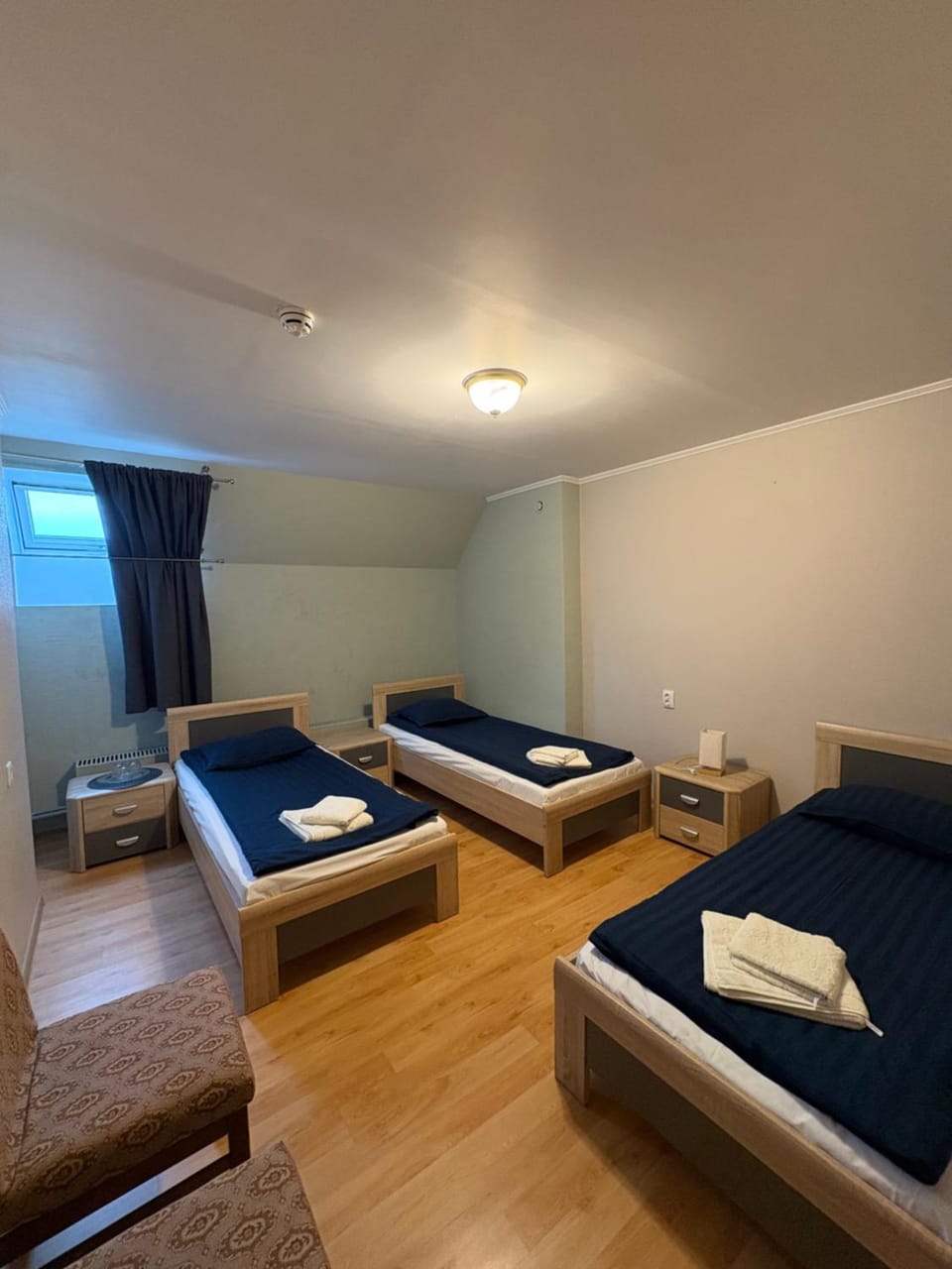 Bed, Photo of the whole room, towels
