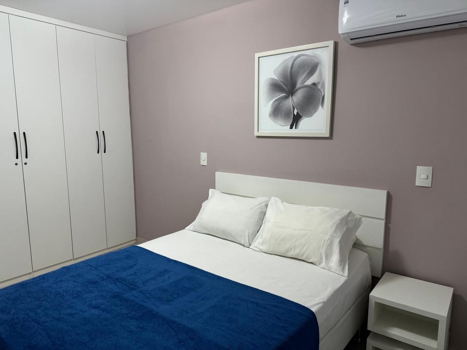 Bed, Photo of the whole room, Bedroom, wardrobe, air conditioner