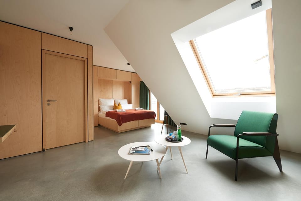 Bed, Bathroom, Photo of the whole room, Seating area, bunk bed