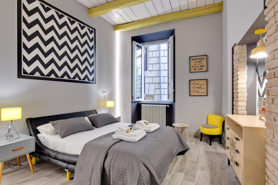 Photo of the whole room, Bedroom