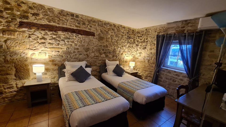 Logis Hôtel Restaurant La Bastide Saint Bach Hotel in Provence-Alpes-Côte d'Azur