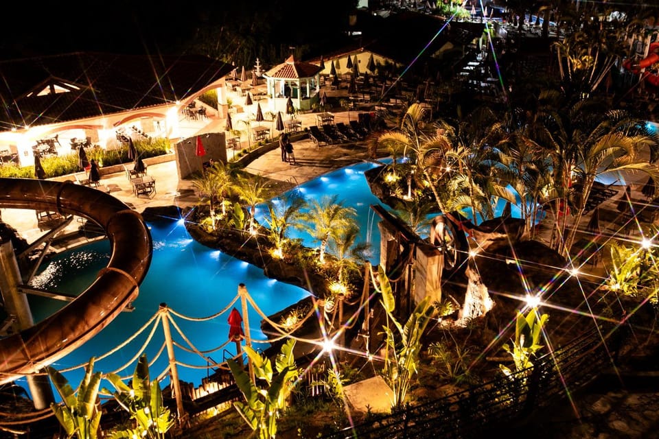 Night, Pool view