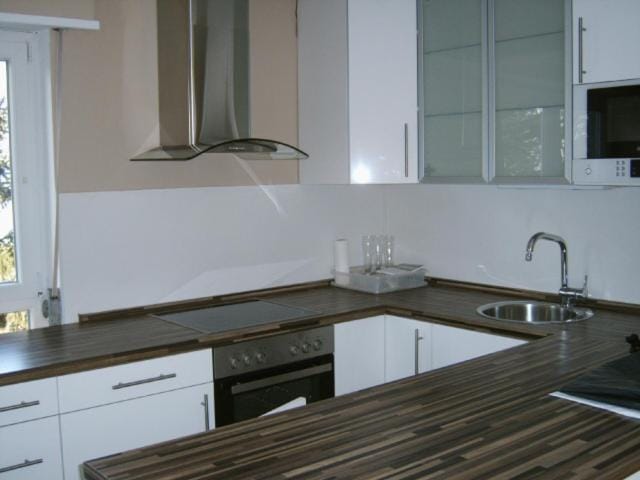 Kitchen or kitchenette, stove