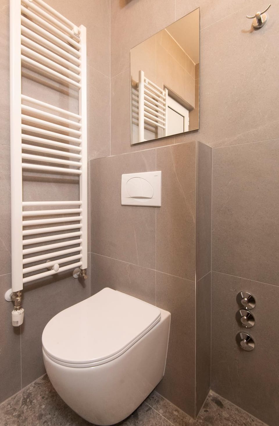 Toilet, Bathroom