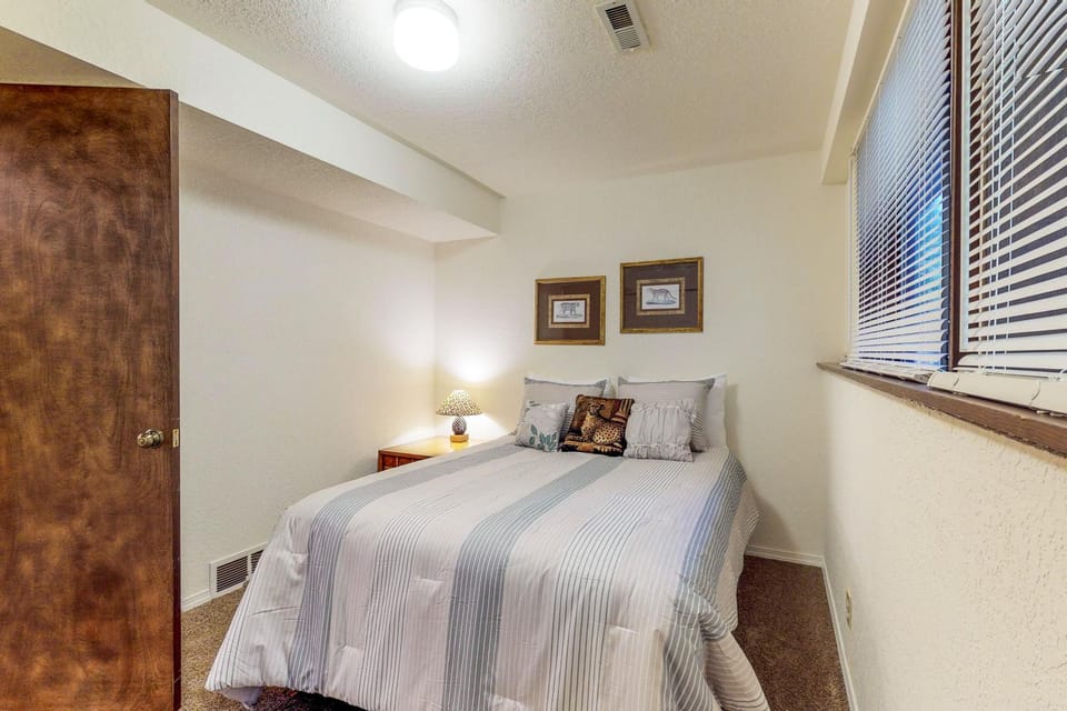 Meadows and Mountain Retreat House in Olympic National Park