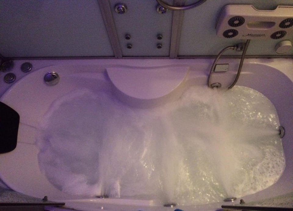 Activities, Hot Tub, Steam room, Open Air Bath, Internal: Not applicable to any particular room