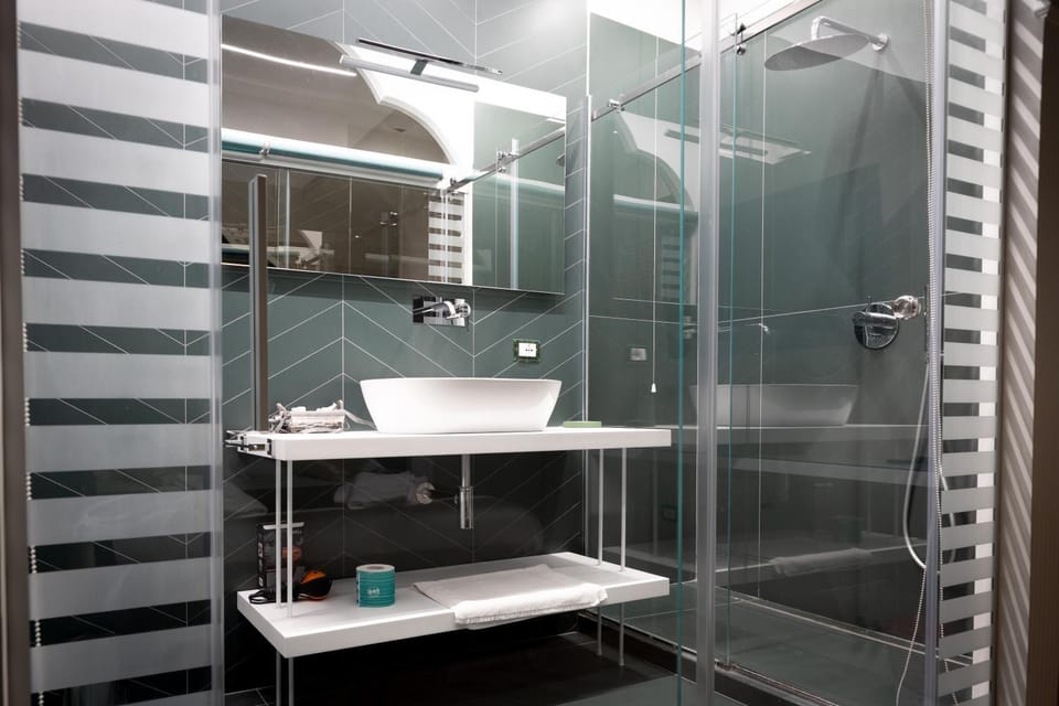 Shower, Bathroom