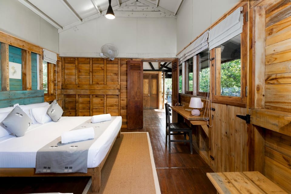 Bed, Photo of the whole room, air conditioner