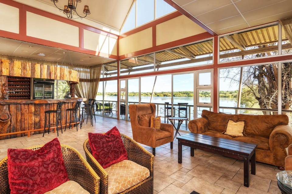 Lounge or bar, Seating area