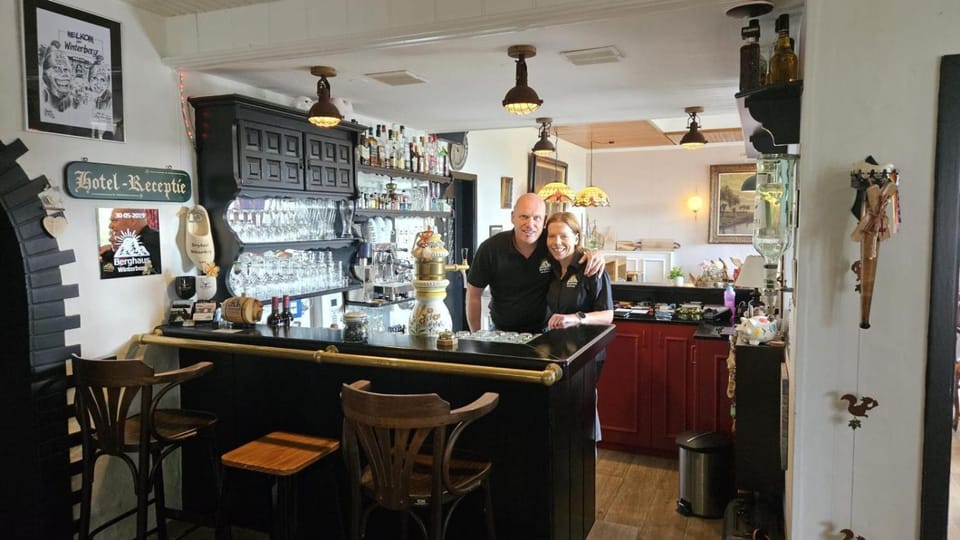 Restaurant/places to eat, Lounge or bar, Drinks
