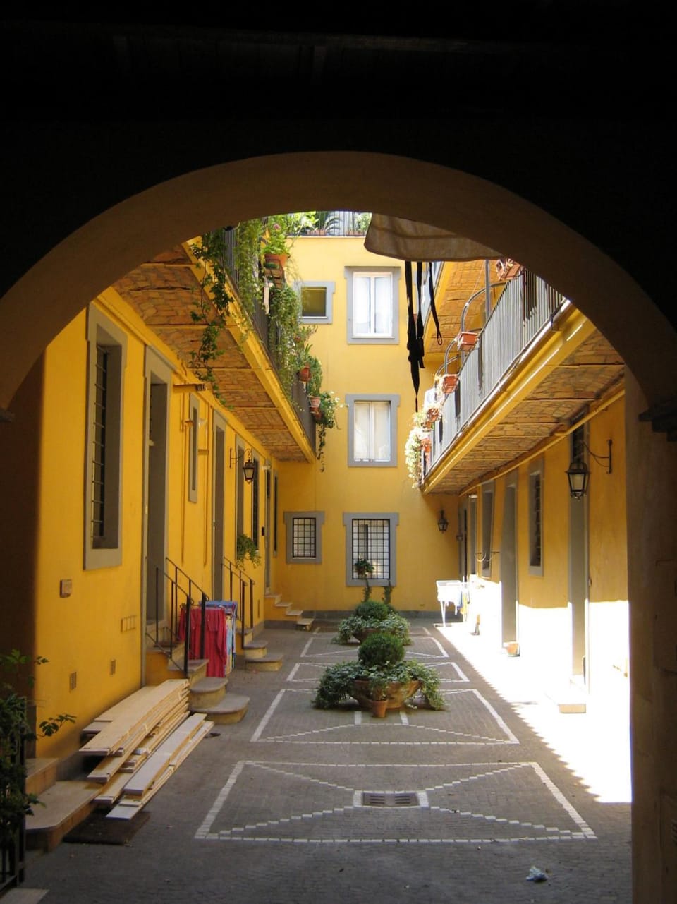 Facade/entrance