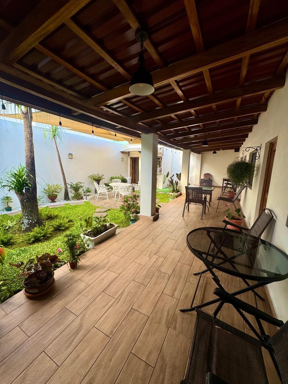 Hostal DEYLUWIN Bed and Breakfast in El Salvador