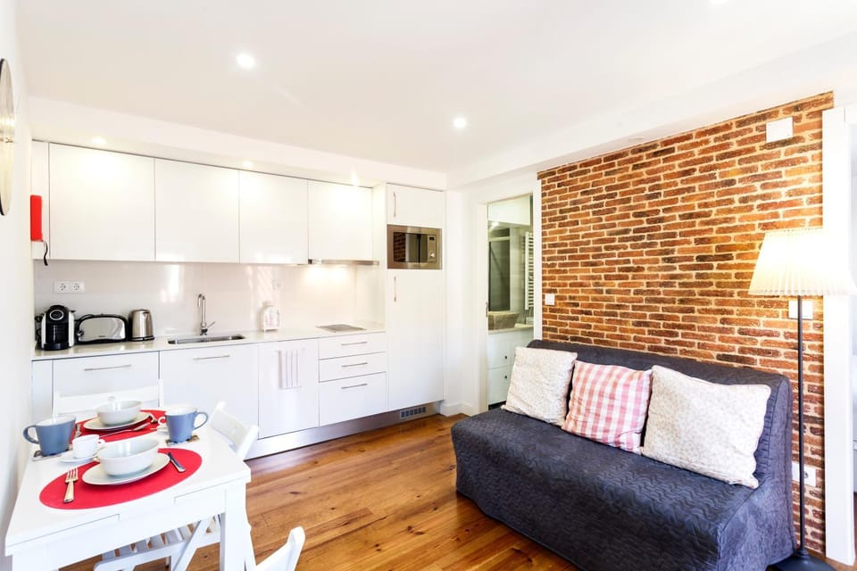 Kitchen or kitchenette, Living room