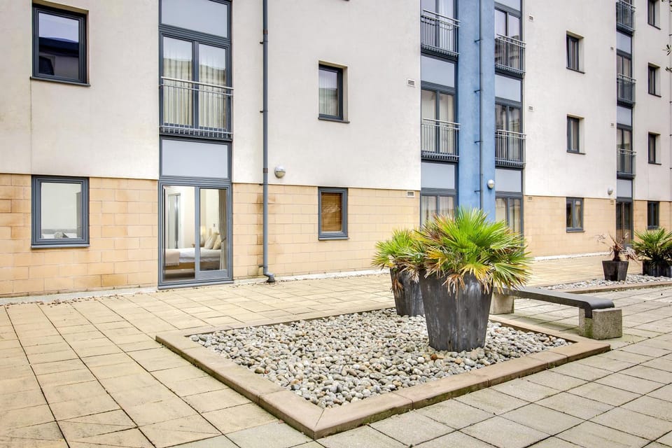 Property building, Garden, Inner courtyard view