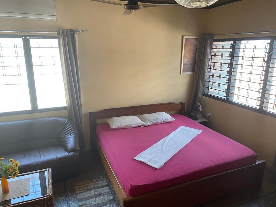 Royal German Guest House Bed and Breakfast in Accra