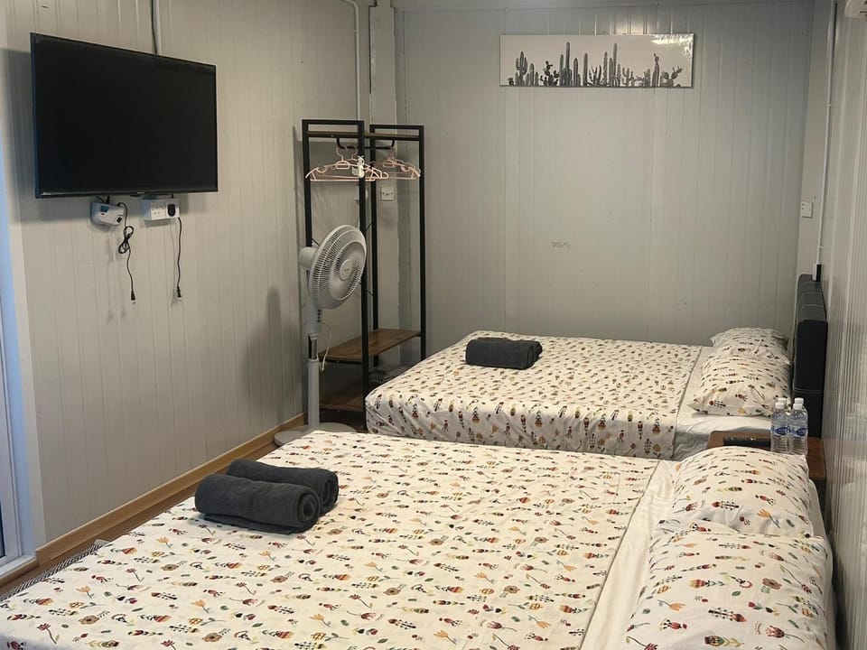 Merdeka Guest House Bed and Breakfast in Kuching