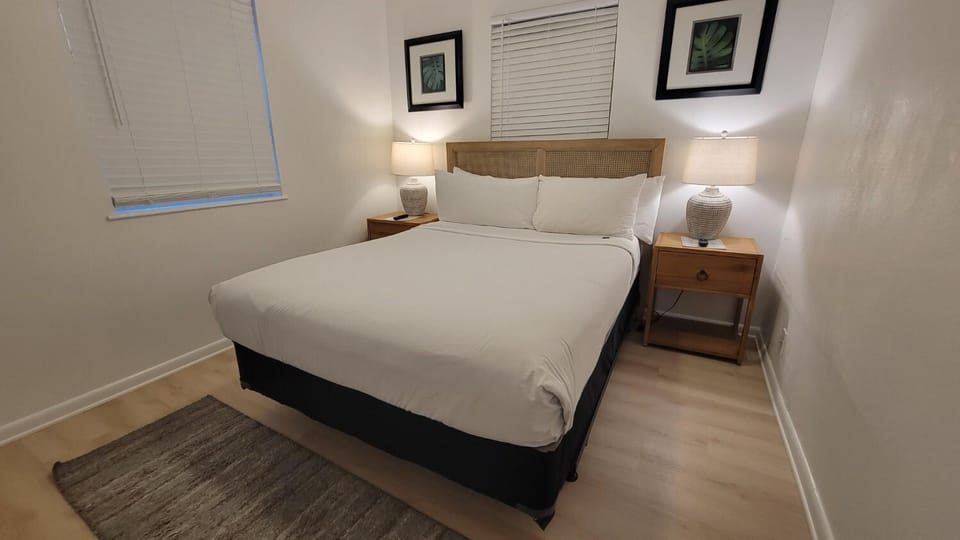 Paradise Inn - Adult Exclusive Inn in Key West