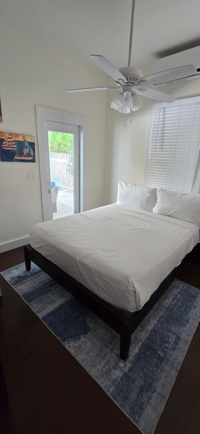 Paradise Inn - Adult Exclusive Inn in Key West