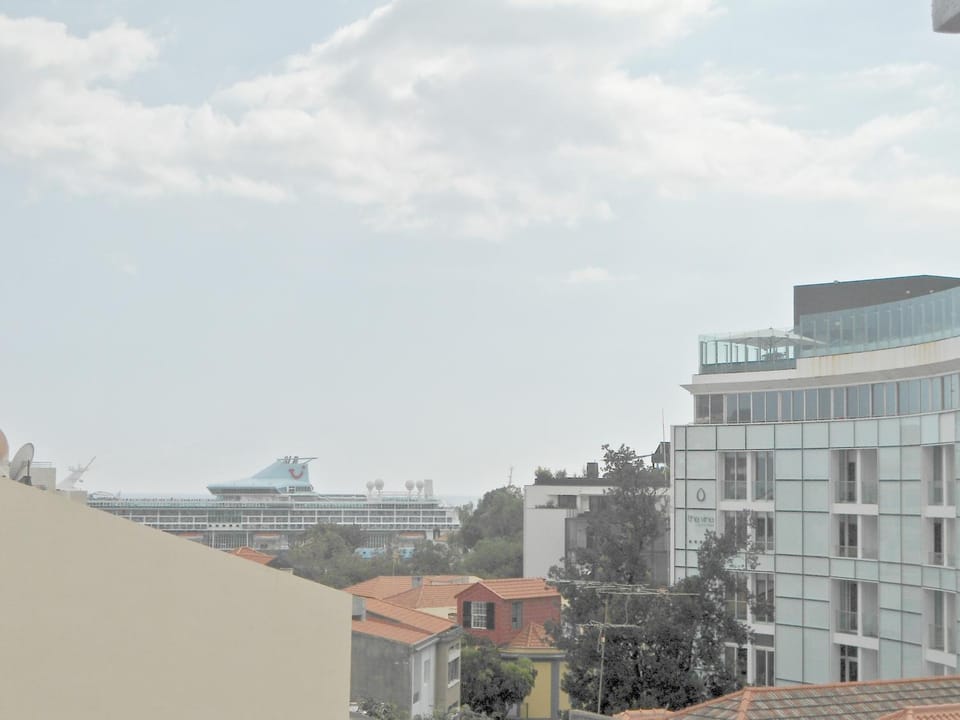 View (from property/room), View (from property/room), City view, City view, Landmark view, Landmark view, Sea view, Sea view, Street view